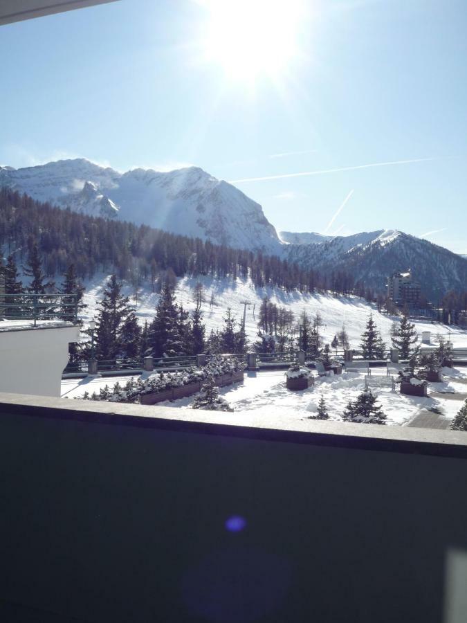 Nice House On The Ski Slopes Colle Colle Sestriere Exterior foto